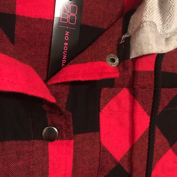 NWT-Women’s lightweight flannel plaid shirt w/snap closure, hood & drawstring - Picture 5 of 9
